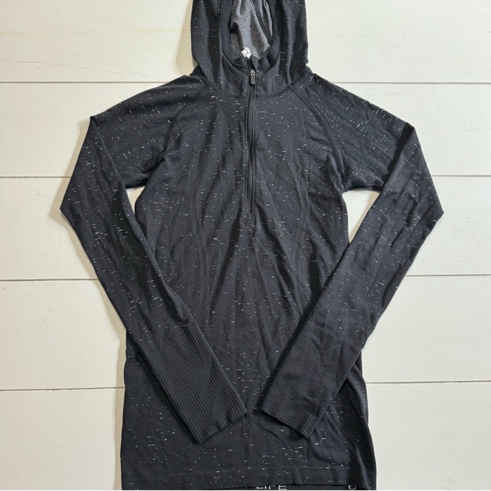 Lululemon Longsleeve Hooded Swifty Tech